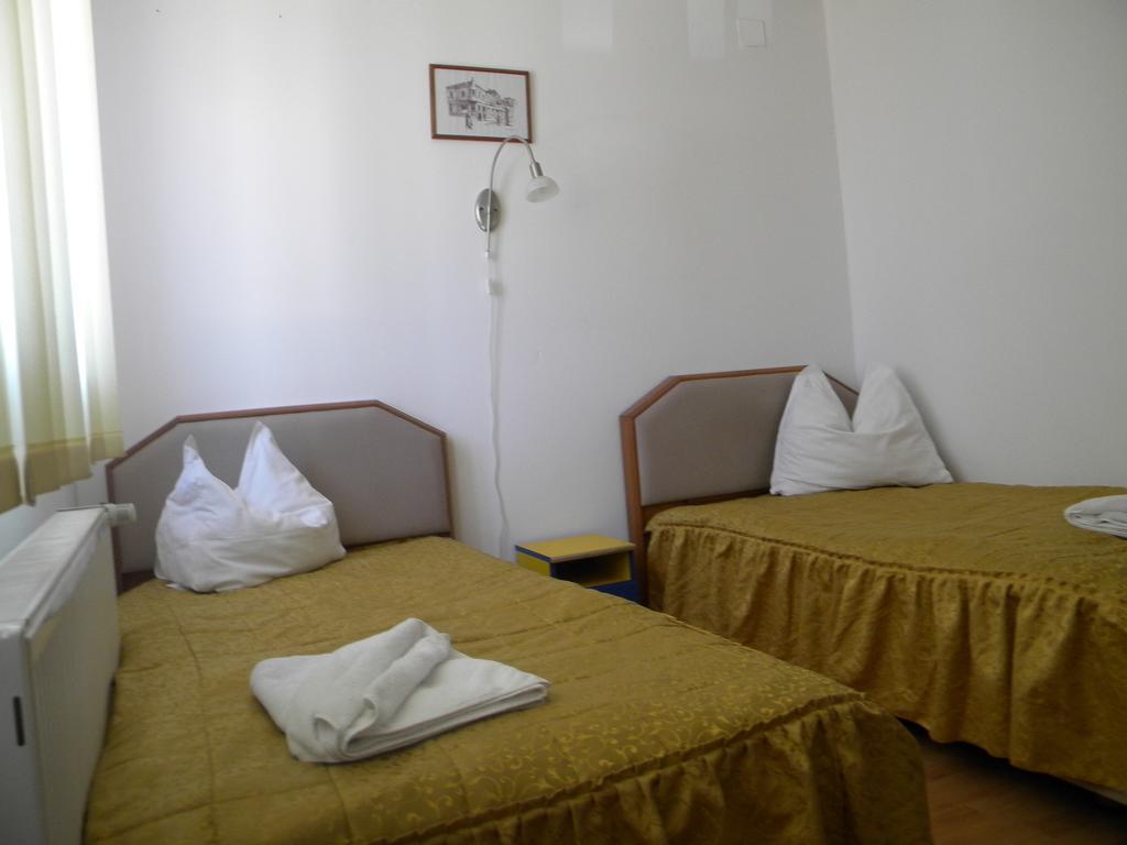 Hotel River Targu Jiu Bilik gambar